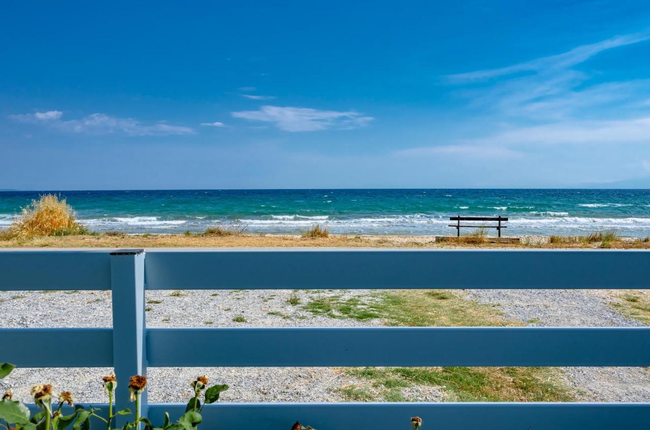 Azzurro Seafront Houses Nea Kallikrateia Buitenkant foto